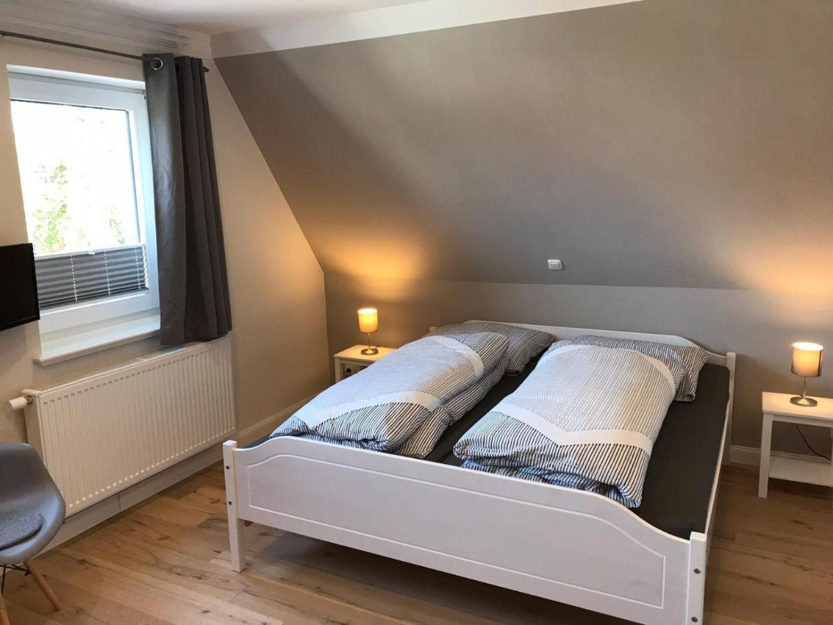 Ferienwohnung „Opa'S Tohuus“Mit Fahrraedern, Husum Husum  Extérieur photo